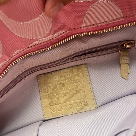 COACH patchwork purse - Picture 6 of 6